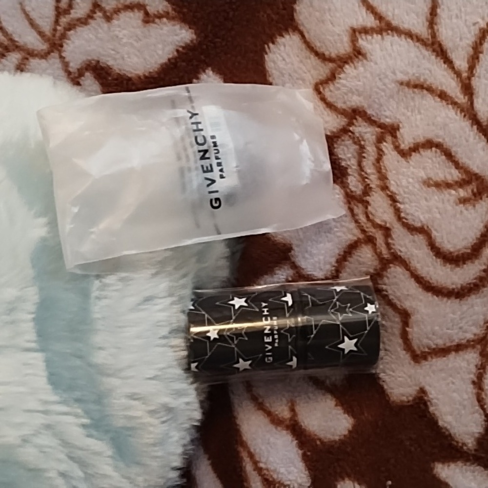 Givenchy Parfums ⭐ Exclusive Gift Brush